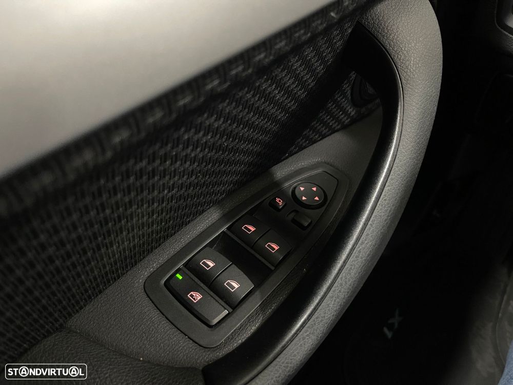 BMW X1 25 e xDrive - 35