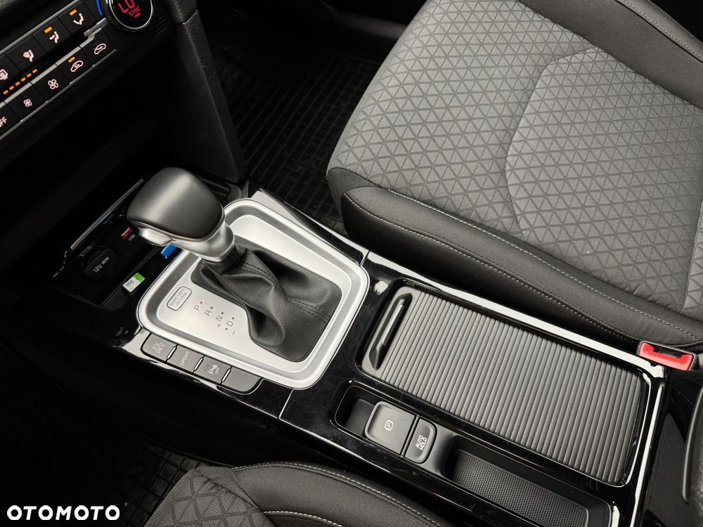 Kia Ceed 1.6 GDI PHEV L DCT - 33