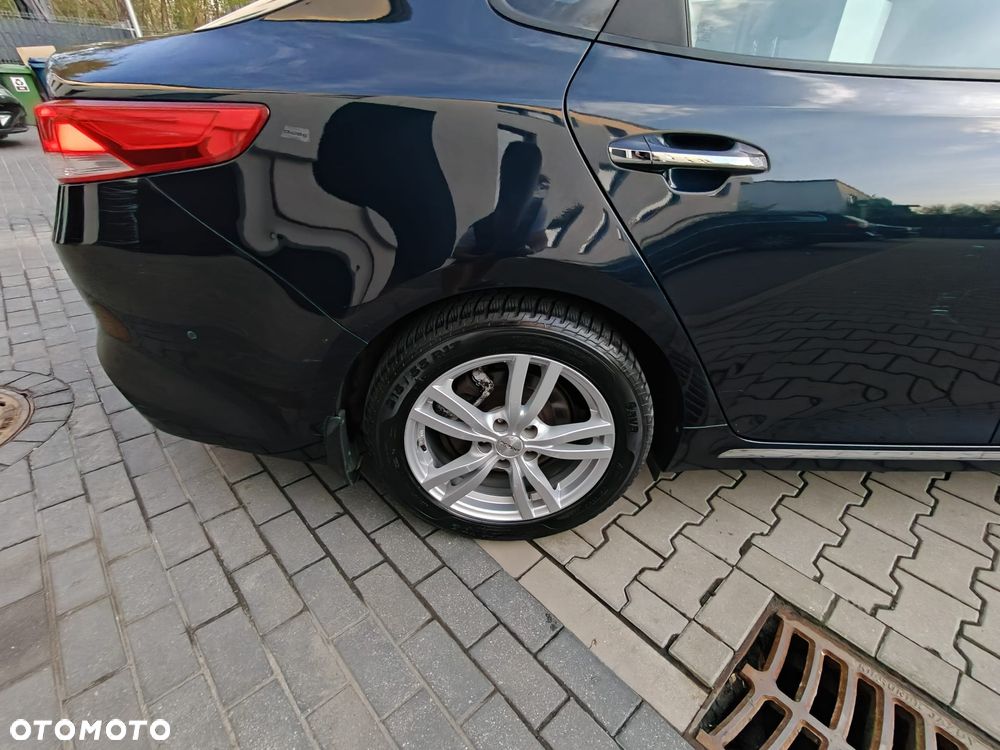 Kia Optima 1.7 CRDI XL DCT - 30
