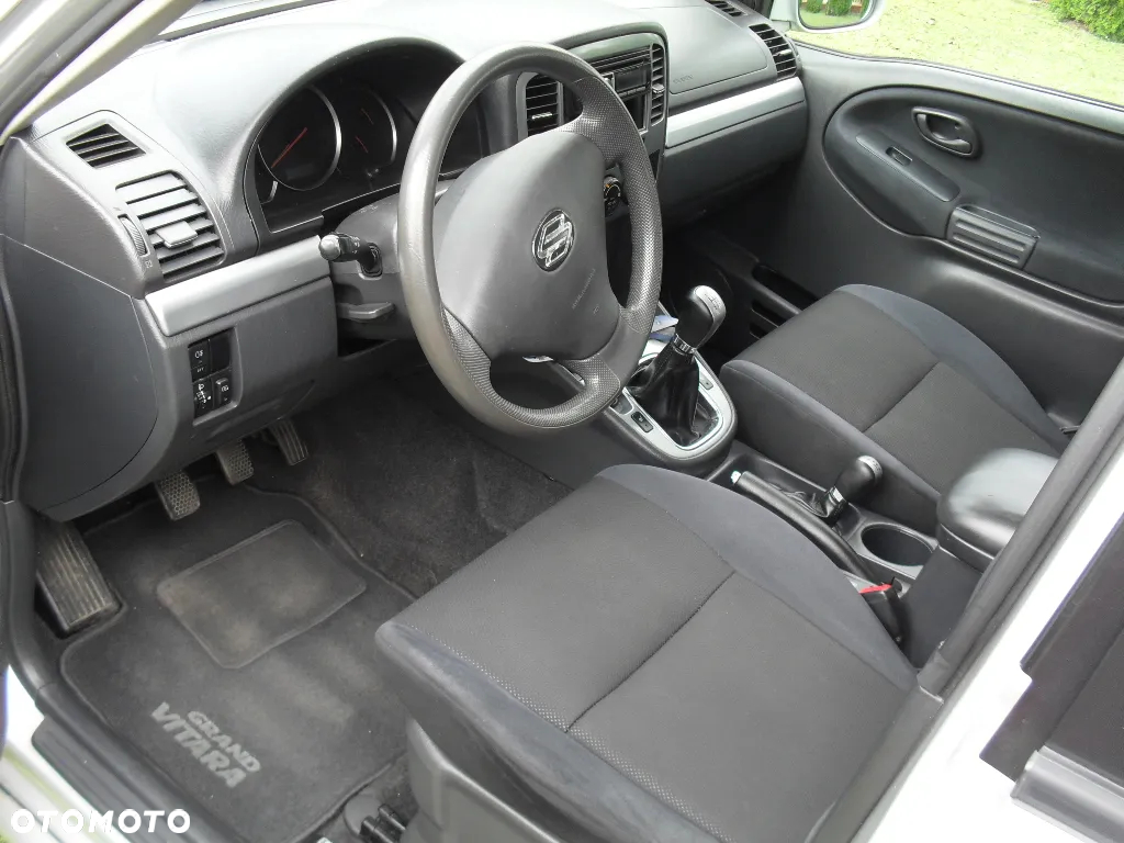 Suzuki Grand Vitara 2.0 HDi - 9
