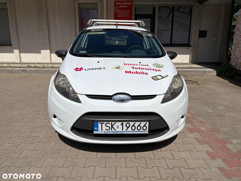 Ford FIESTA - 1
