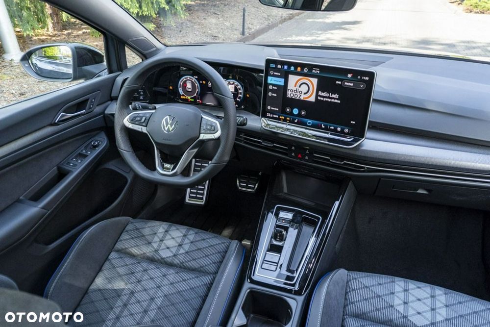Volkswagen Golf - 21
