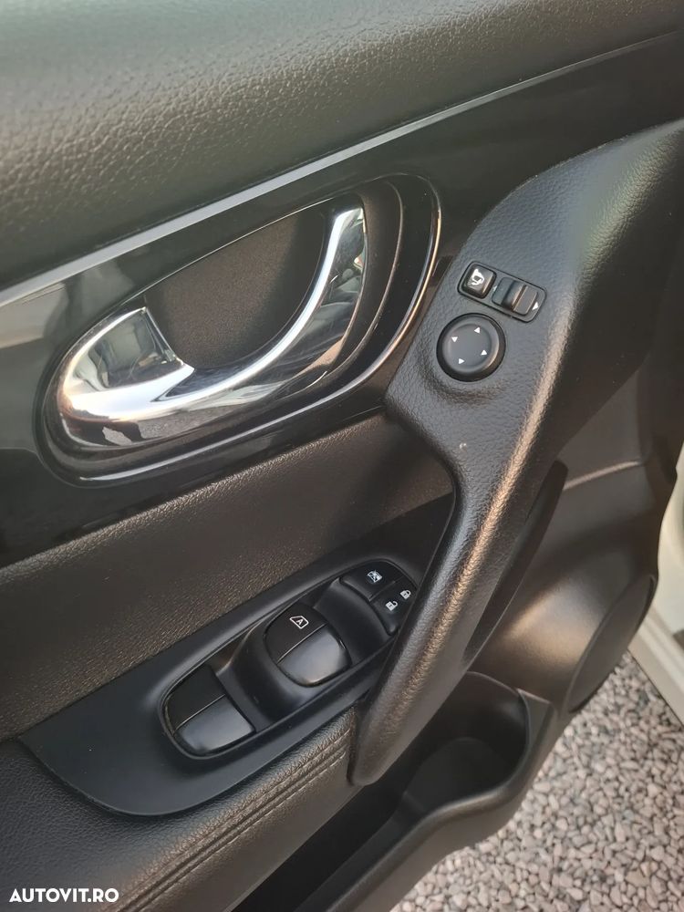 Nissan Qashqai 1.5 DCI Start/Stop Tekna - 27