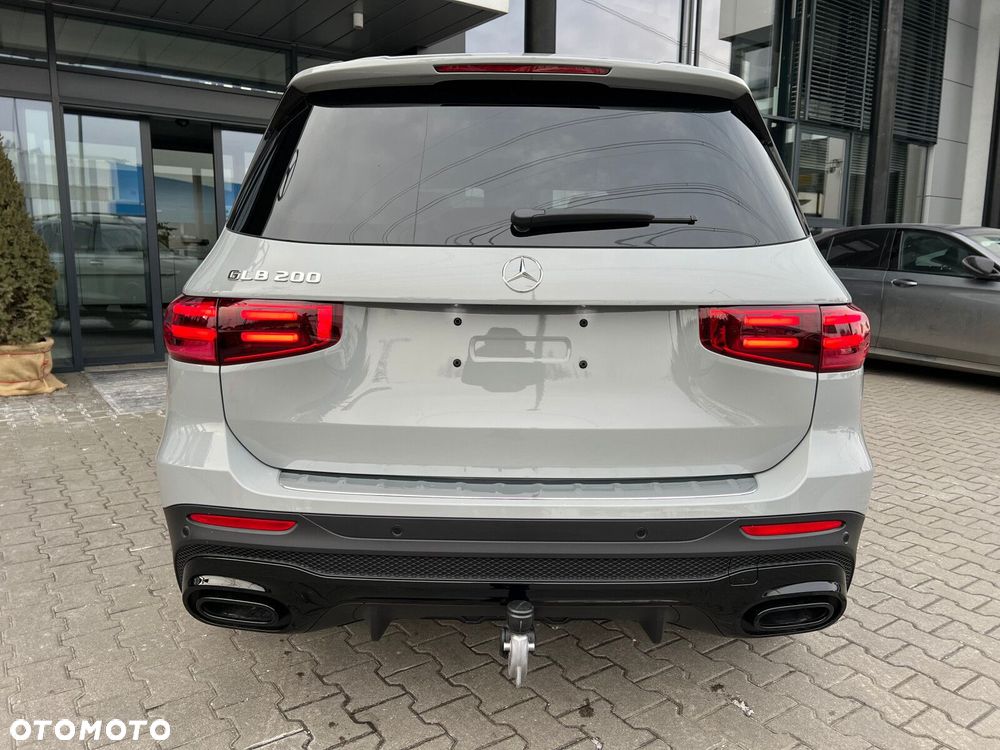 Mercedes-Benz GLB - 20