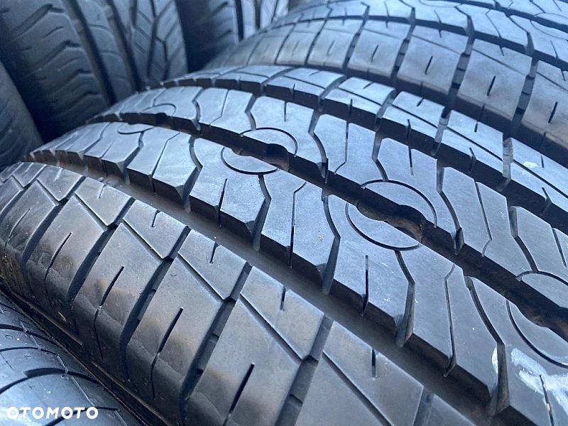 205/70/15C Semperit Van-Life 2_8,4mm_2szt_(296) - 4