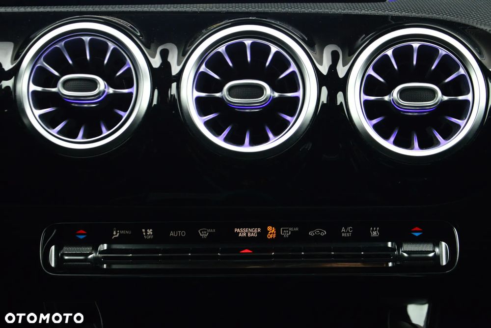 Mercedes-Benz Klasa A 250 E AMG Line 8G-DCT - 20