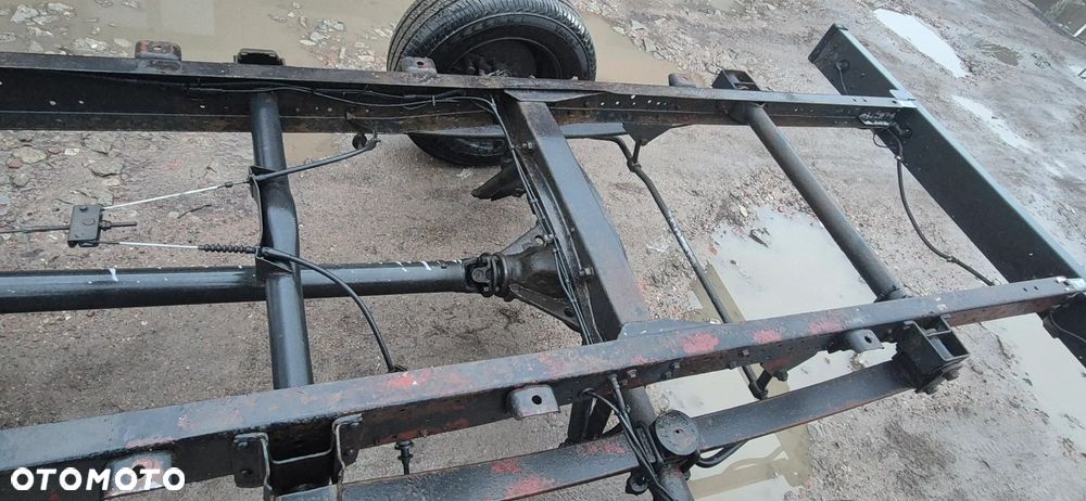 Iveco Daily goła rama - 7