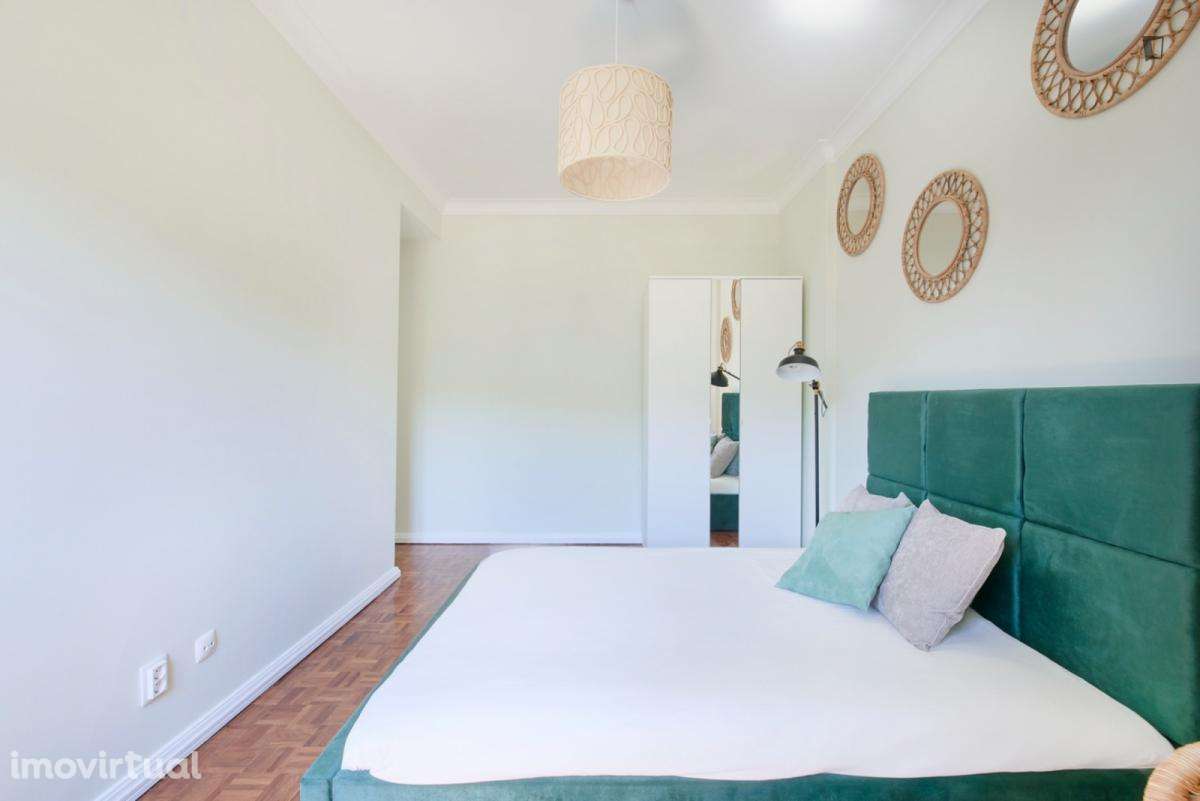 Quarto - localizado em Benfica Lisbon - Grande imagem: 4/17