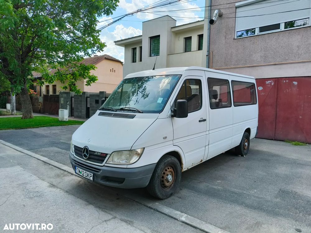 Mercedes-Benz Sprinter - 1