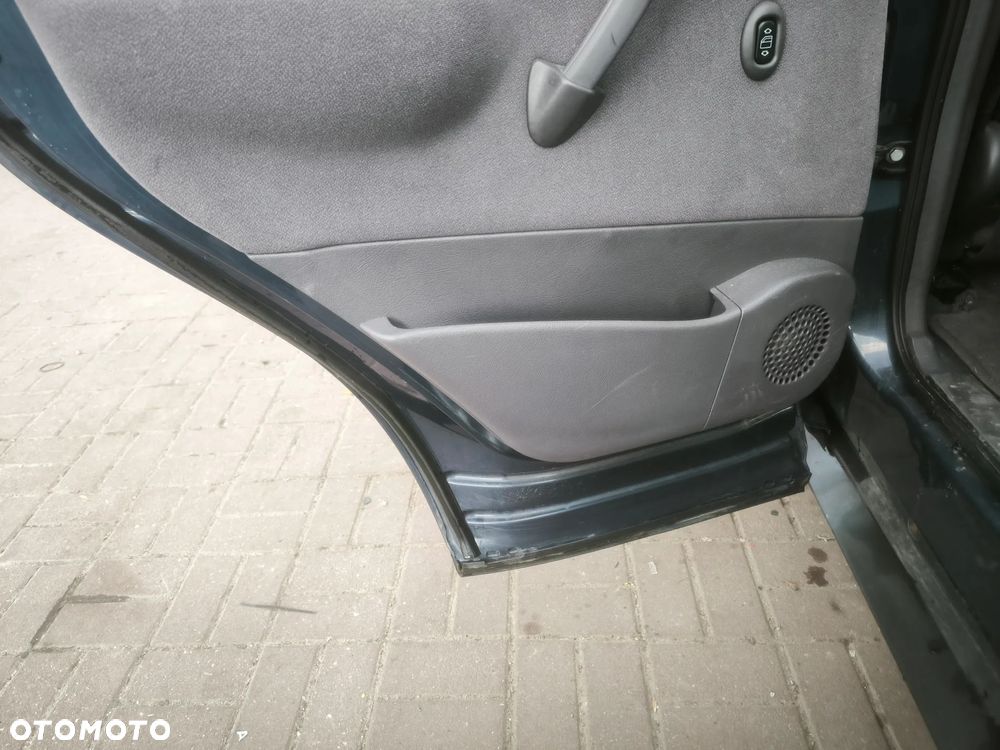 Mercedes-Benz Klasa A 160 L Classic Piccadilly - 18