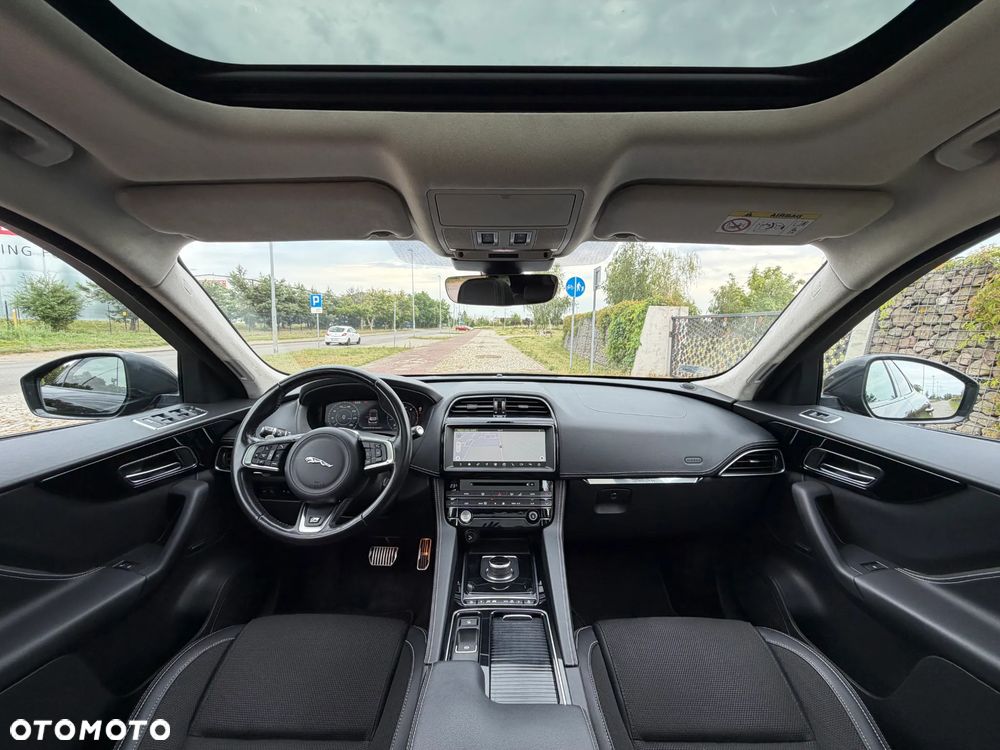 Jaguar F-Pace 2.0 i4D AWD R-Sport - 21