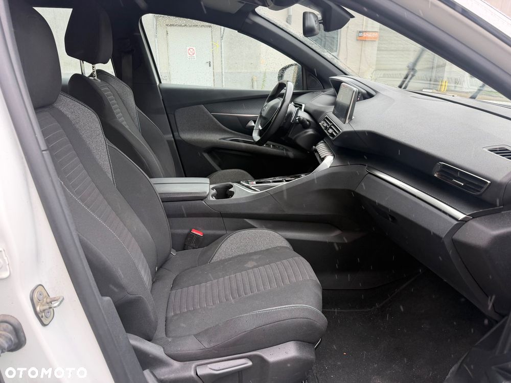 Peugeot 3008 - 16