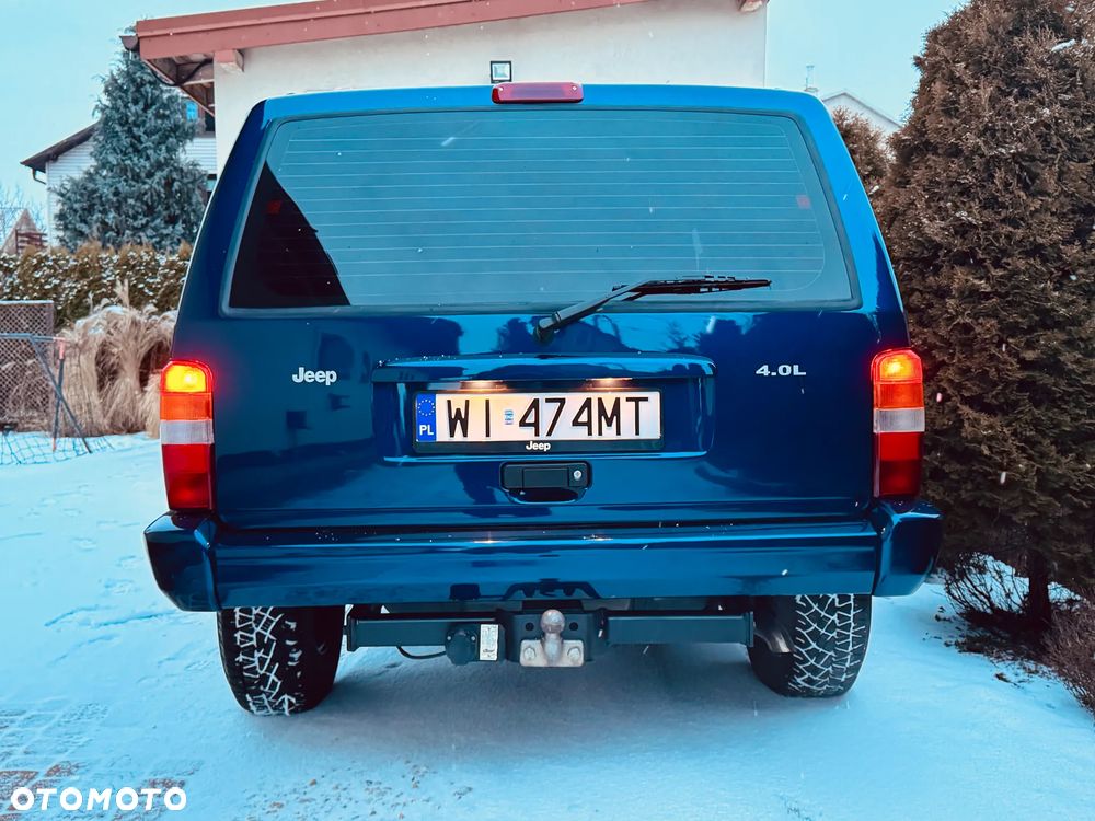 Jeep Cherokee - 3