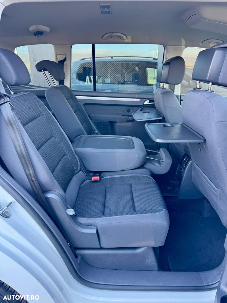 Volkswagen Touran 1.6 TDI DPF BlueMotion Technology Comfortline - 28