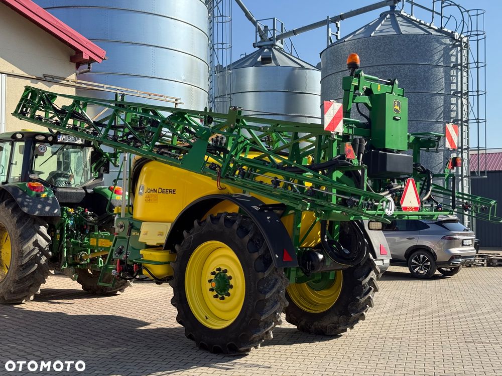 John Deere M740i - 23