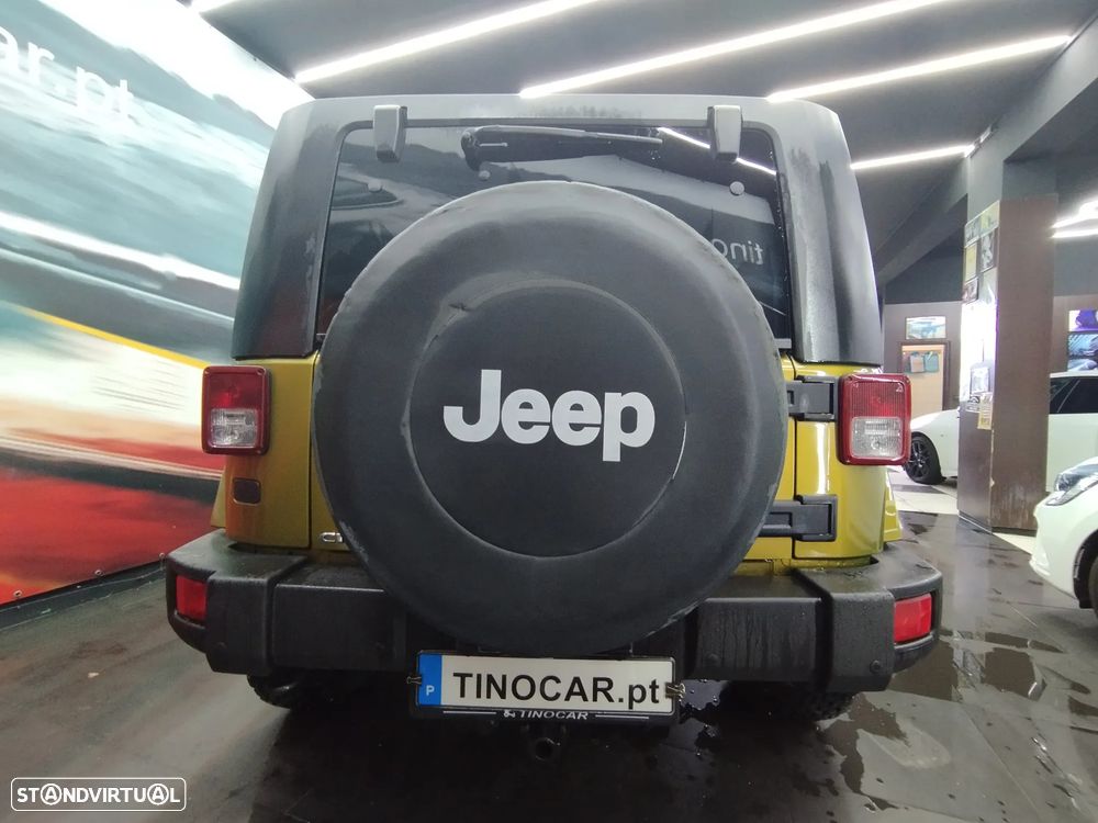 Jeep Wrangler Unlimited 2.8 CRD ATX Sahara - 12