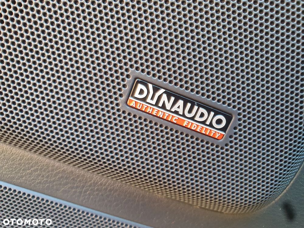 Volkswagen Multivan - 18