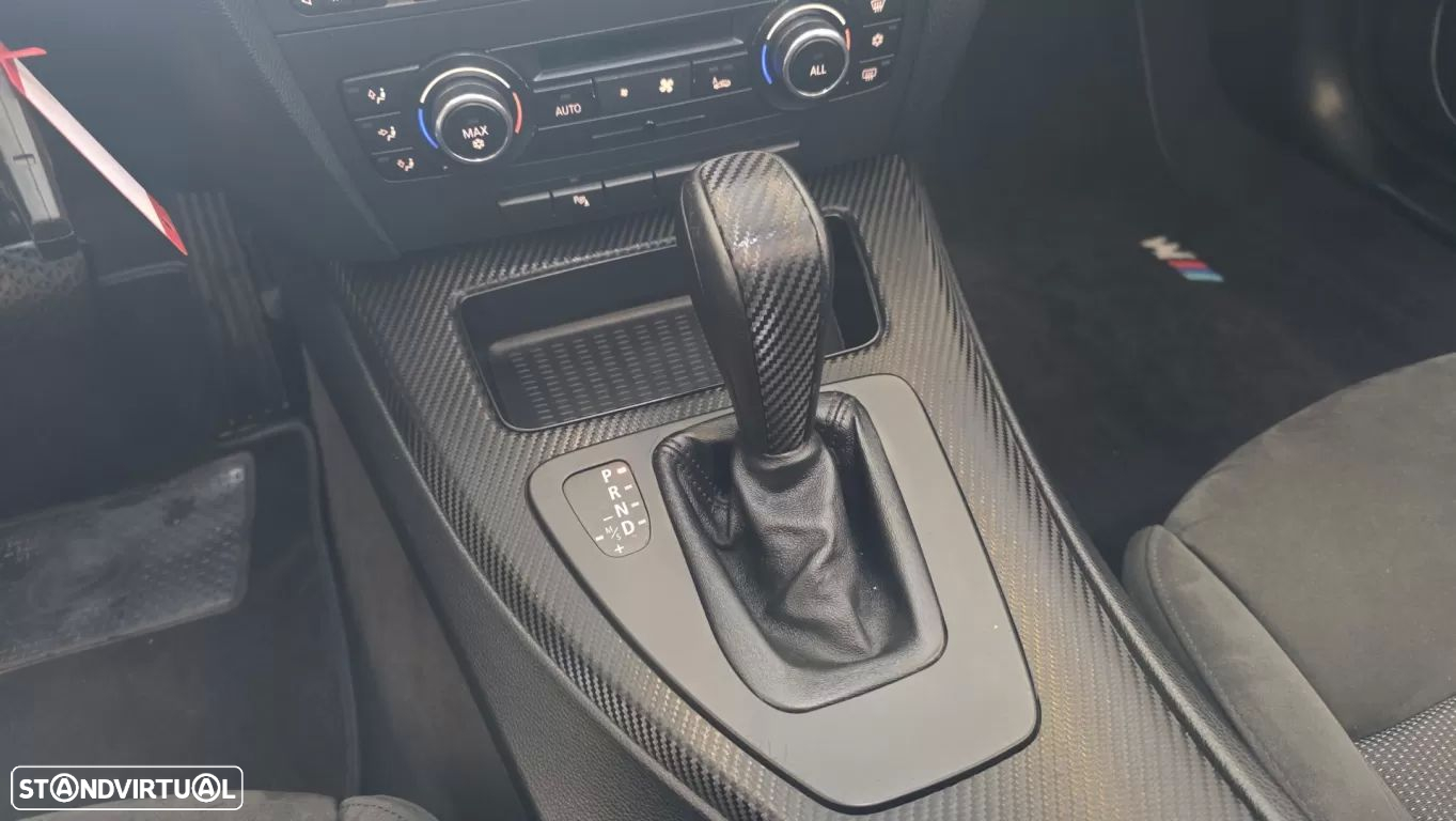 BMW 320 d Coupe Edição M Auto - 43