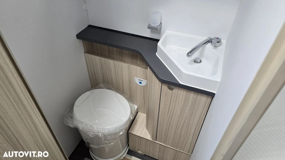 Adria Sun Living S 75 SL - 38