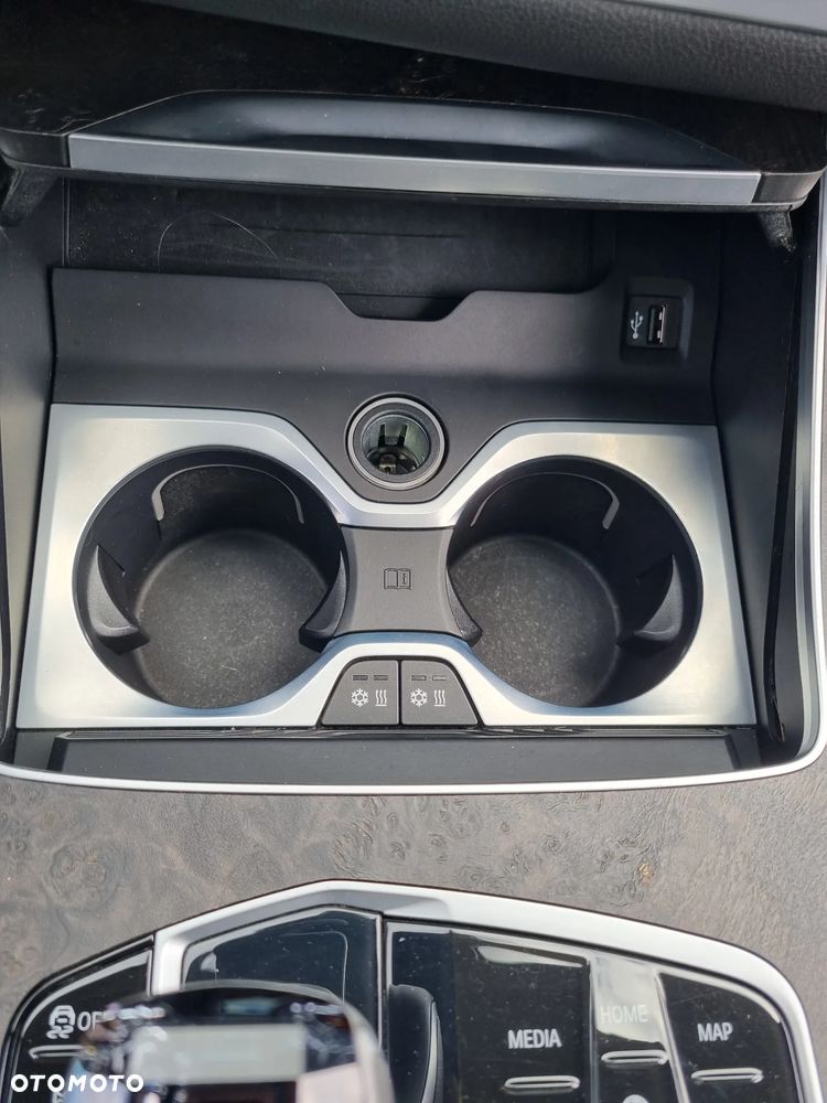 BMW X7 - 12
