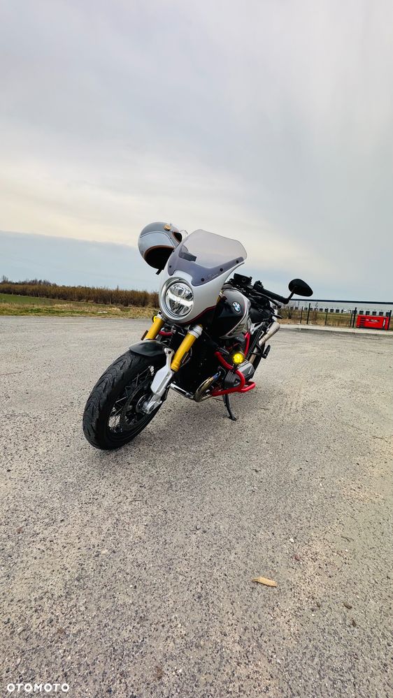 BMW R - 2