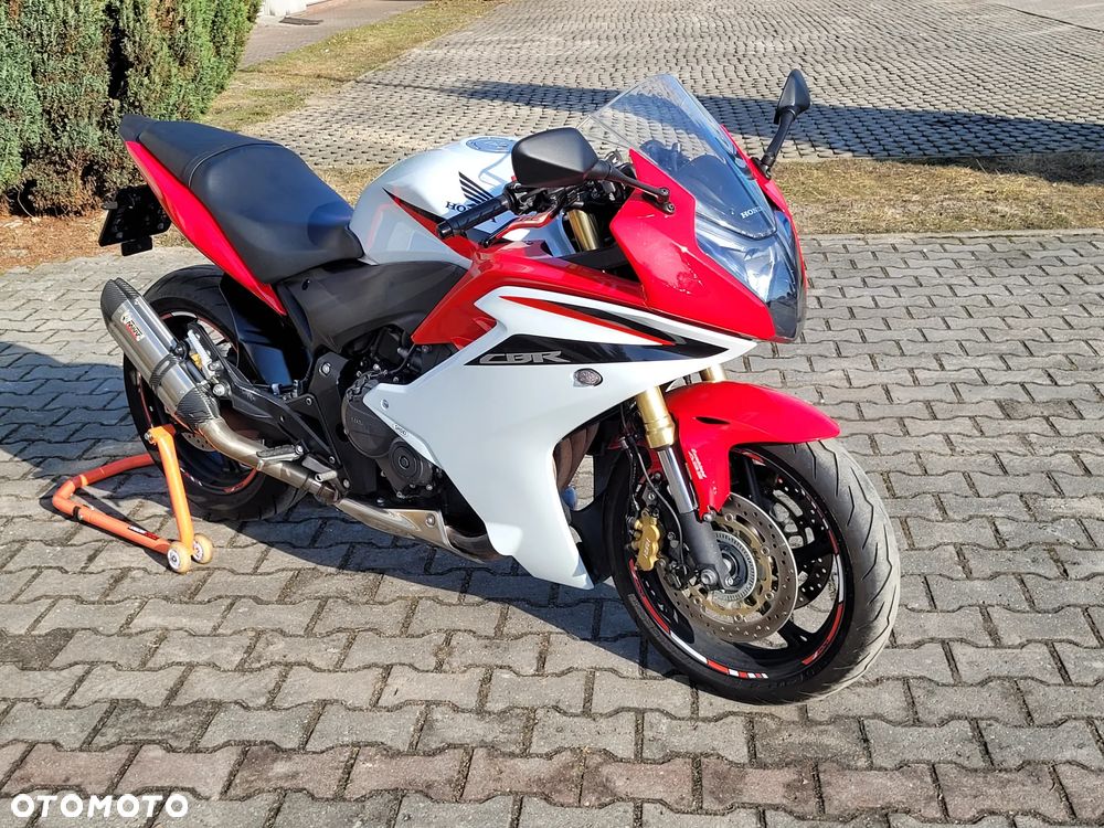 Honda CBR - 9