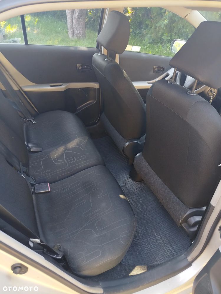 Toyota Yaris 1.0 Luna A/C - 18