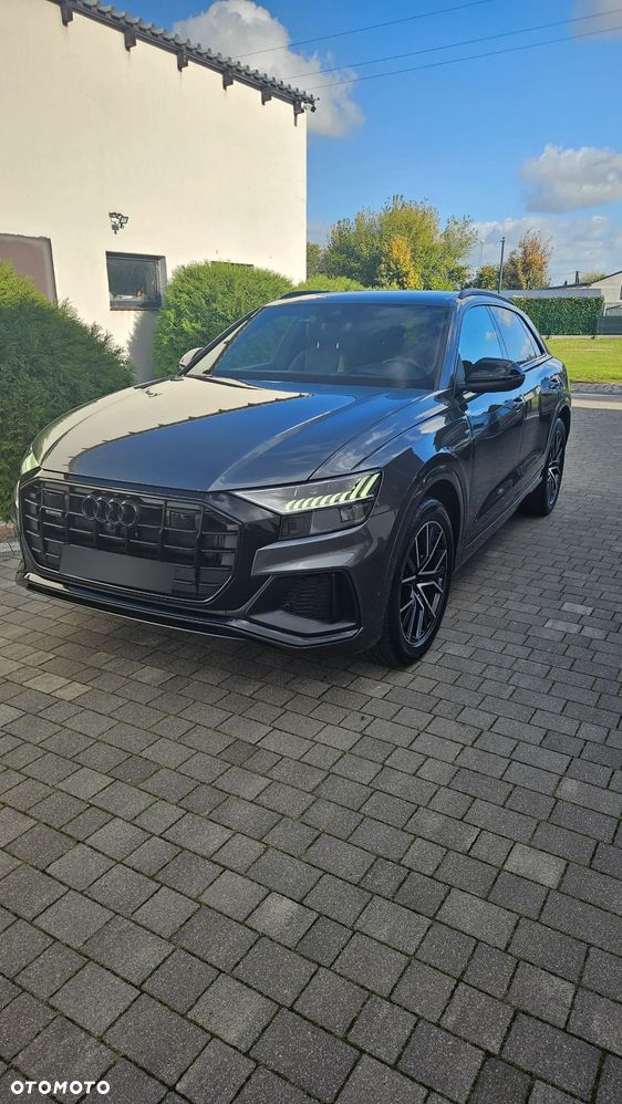 Audi Q8 2021 photo 2