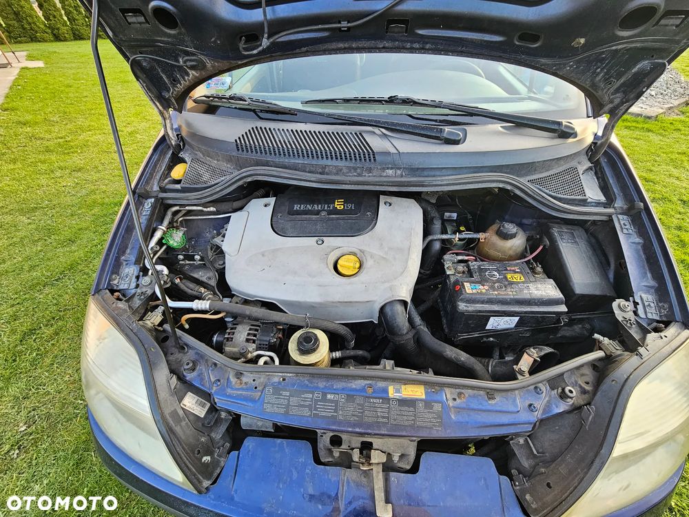 Renault Scenic 1.9 dTi Family - 11