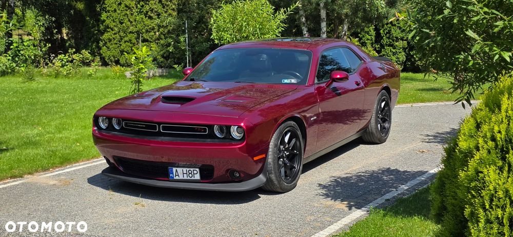 Dodge Challenger - 13
