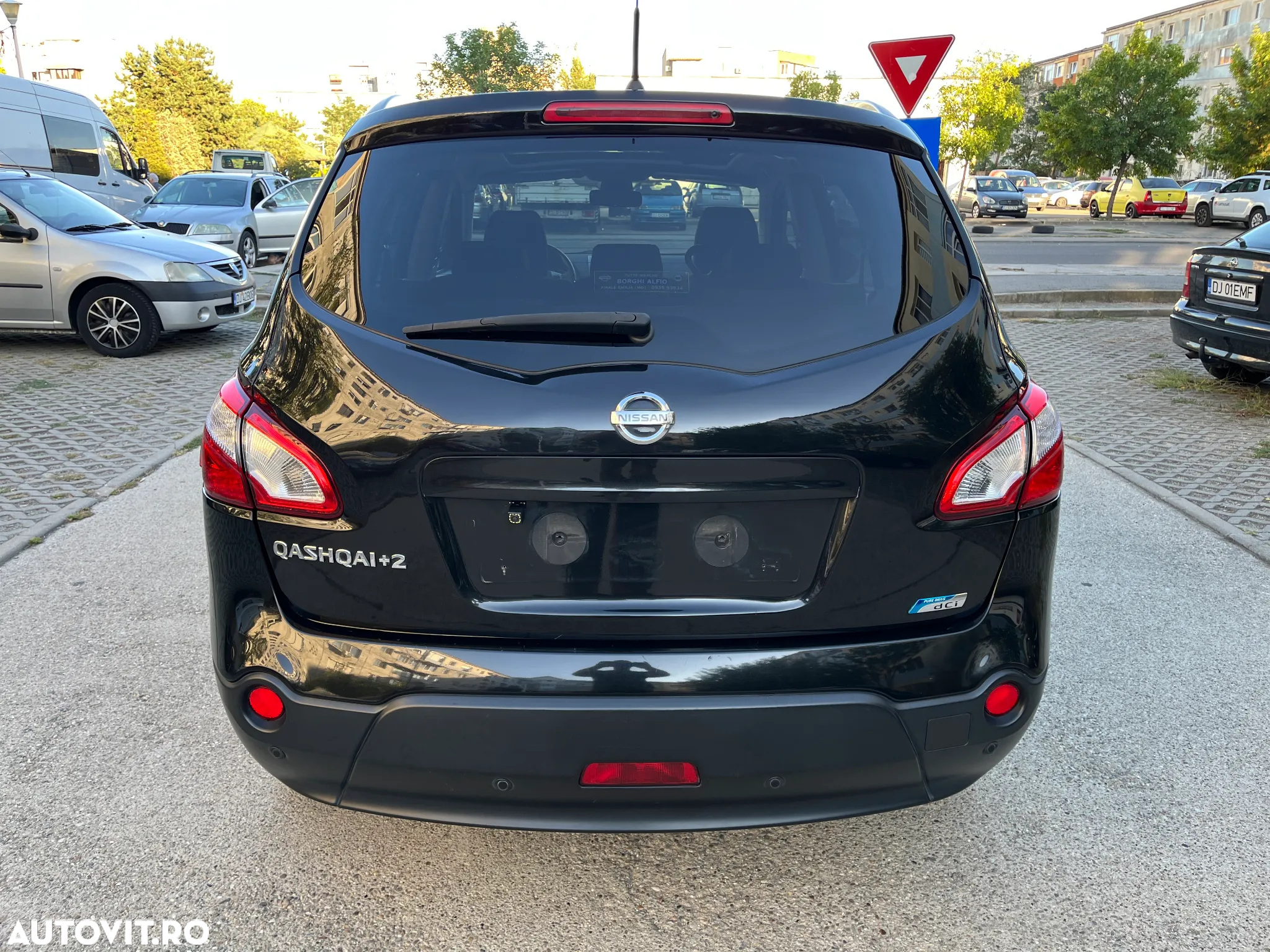 Nissan Qashqai+2 - 11