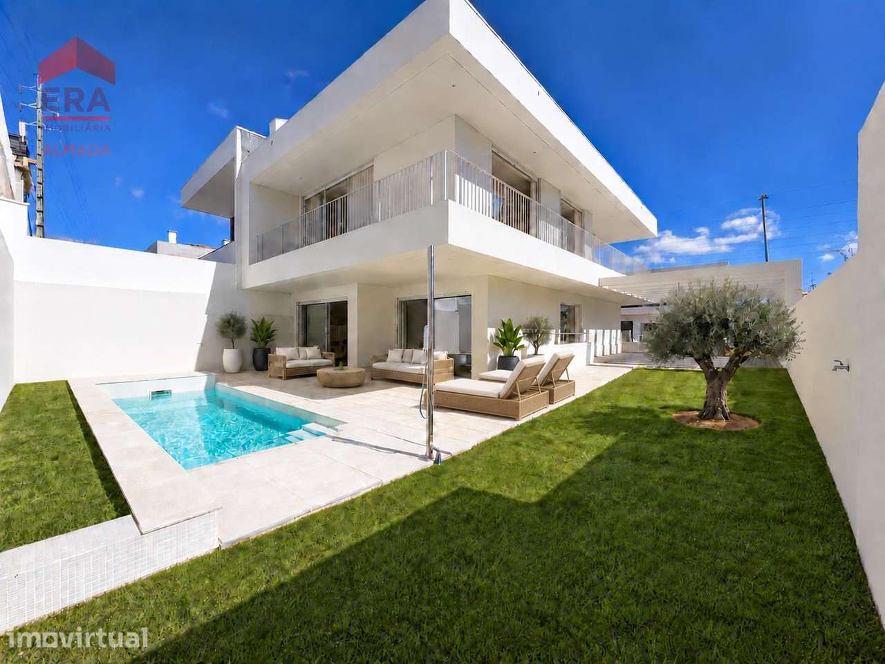 Moradia T4 com piscina privativa em Almada - Grande imagem: 4/29