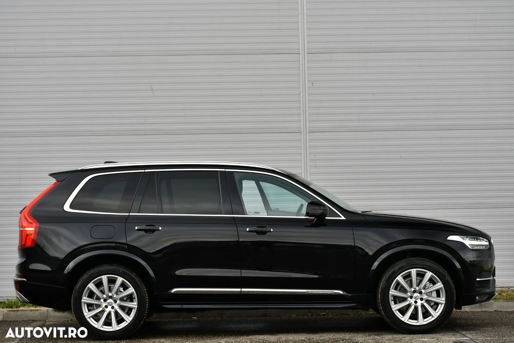 Volvo XC 90 - 9