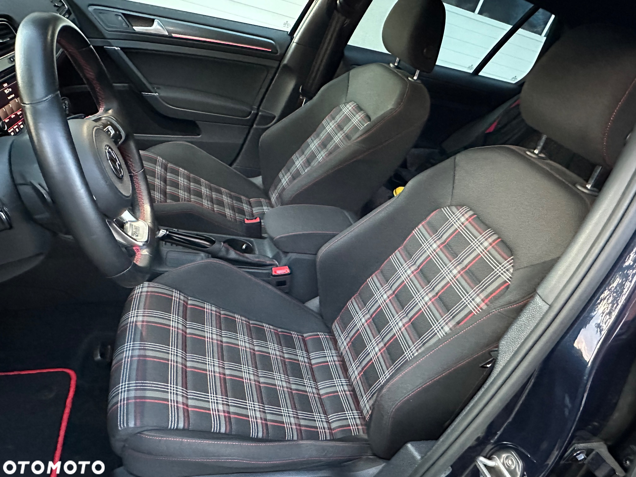 Volkswagen Golf 2.0 TSI OPF DSG GTI - 10