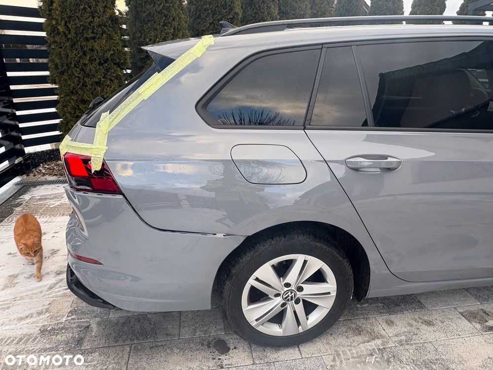 Volkswagen Golf Variant 2.0 TDI SCR Life - 14