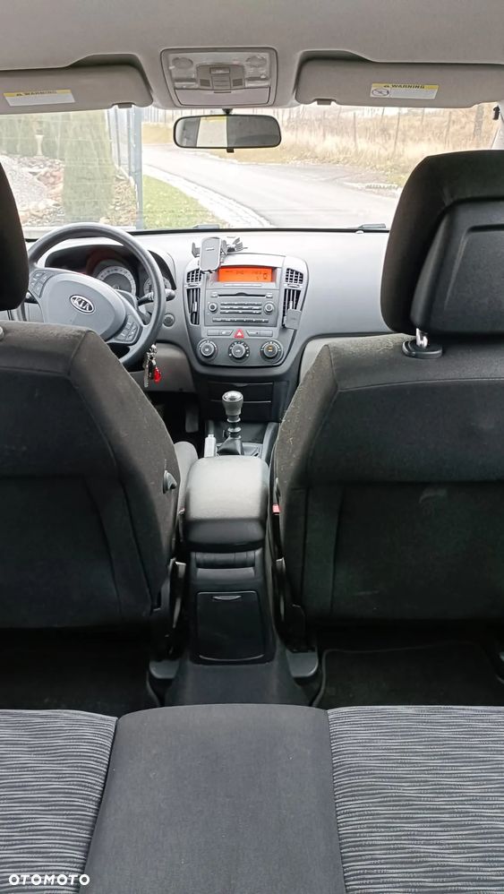 Kia Ceed 1.4 Comfort + - 7