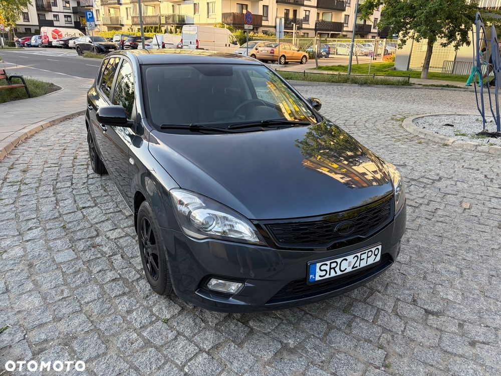 Kia Ceed 1.6 Comfort - 1