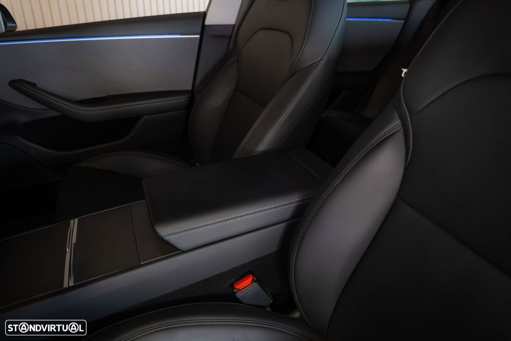 Tesla Model 3 Tração Traseira - 28