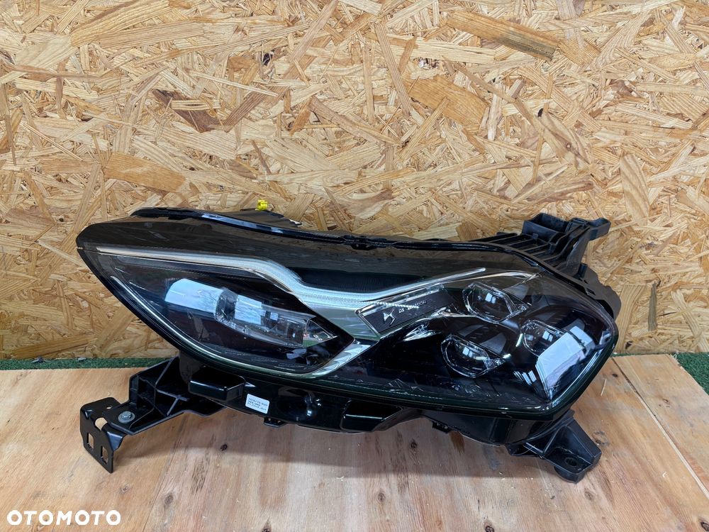 DS3 Crossback lift Full Led lampa lewa - 1