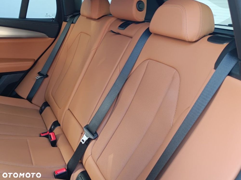 BMW X3 - 24