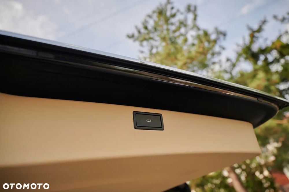 Volkswagen Multivan 2.0 BiTDI L1 Business 4Motion DSG - 29