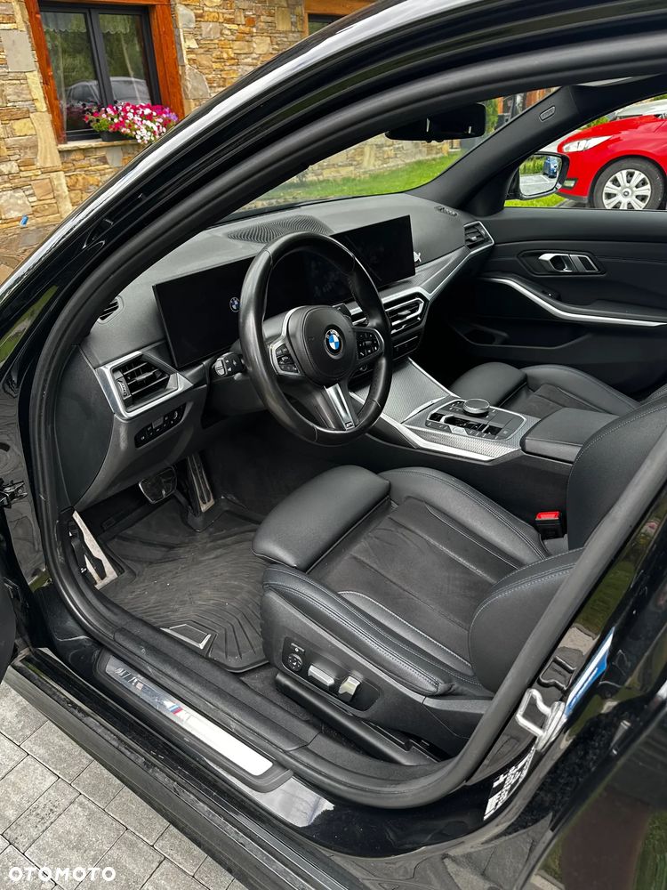 BMW Seria 3 318i M Sport - 10
