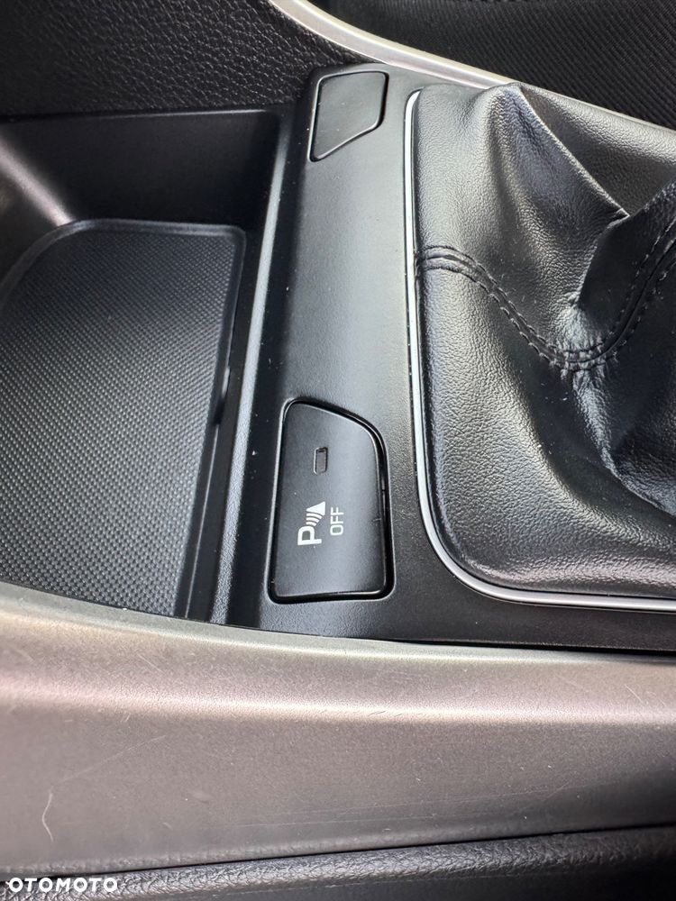 Hyundai i30 1.4 BlueDrive Run - 15