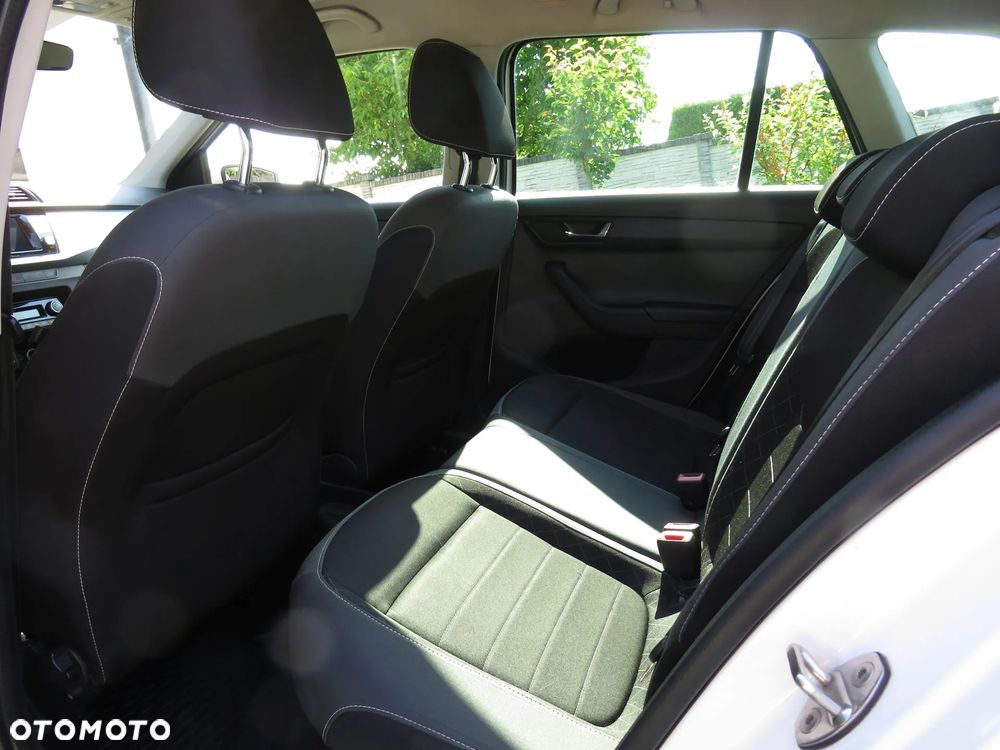 Skoda Fabia 1.0 Ambition Plus - 11