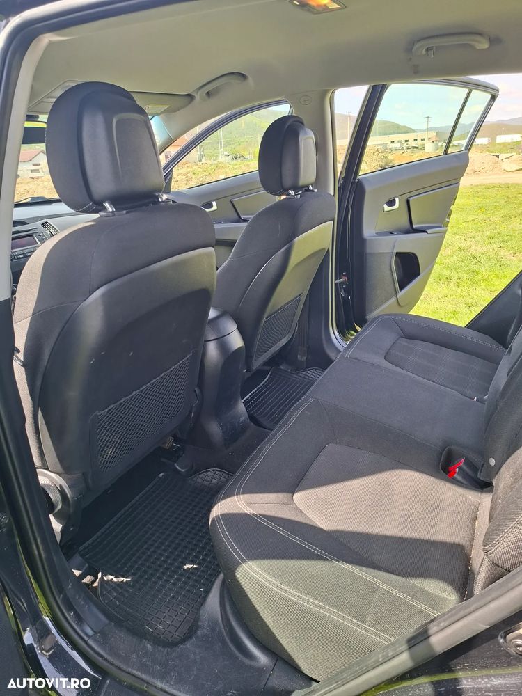 Kia Sportage 1.6 GSL MT 4x2 CLASSIC - 11