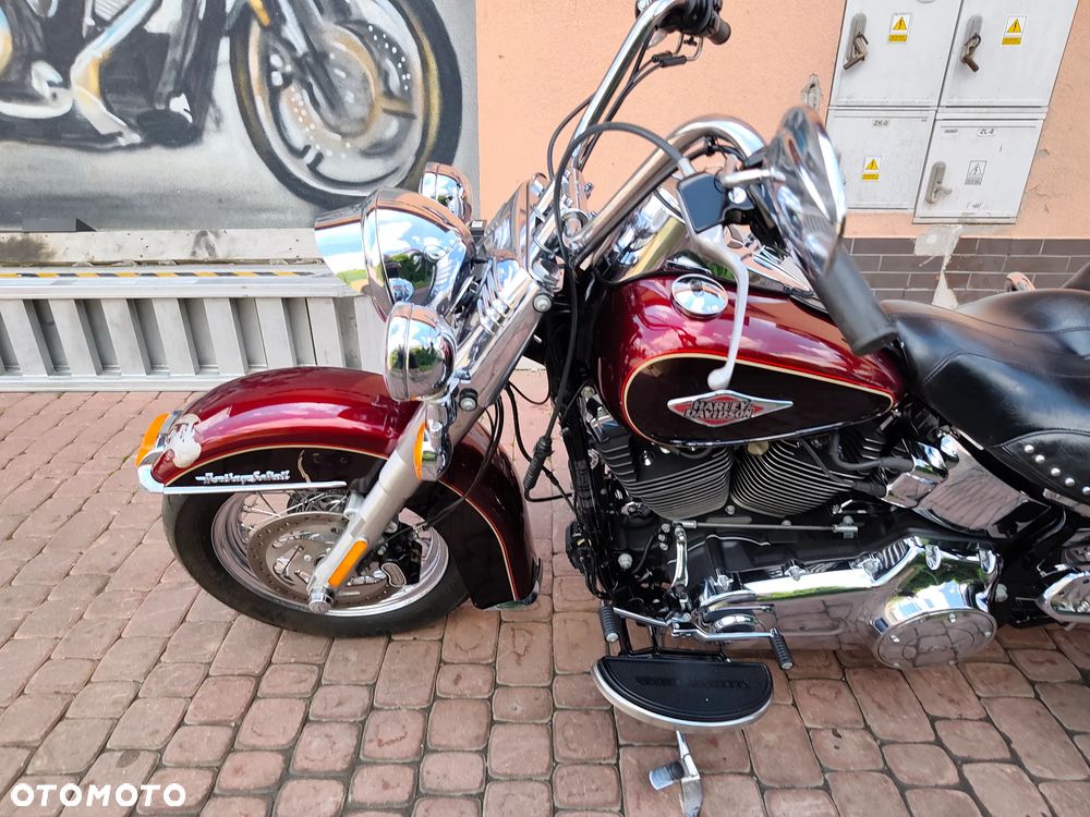 Harley-Davidson Softail Heritage Classic - 24