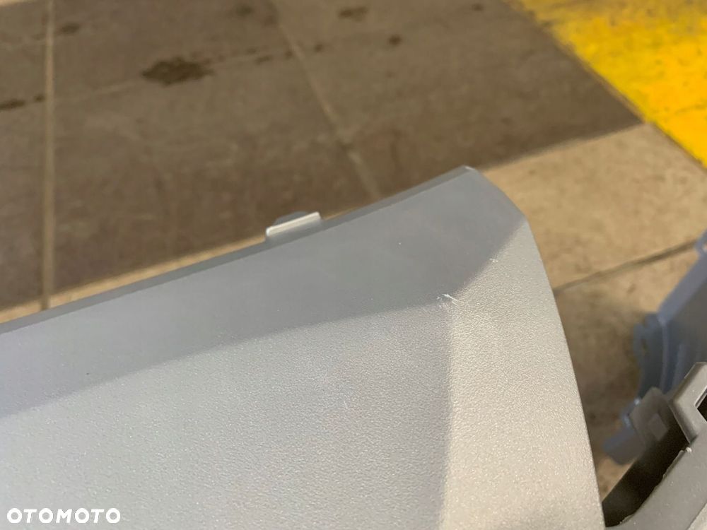 Ford explorer elektryk kratka zderzaka - 3