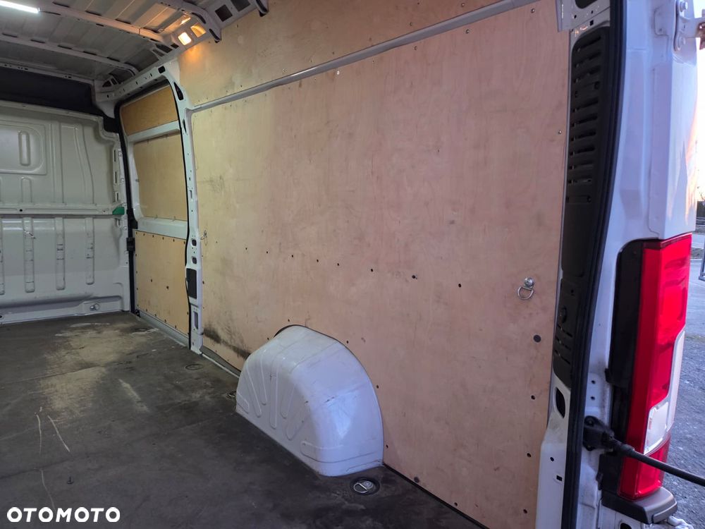 Citroën Jumper 2.2 DIESEL L4H2 - 32