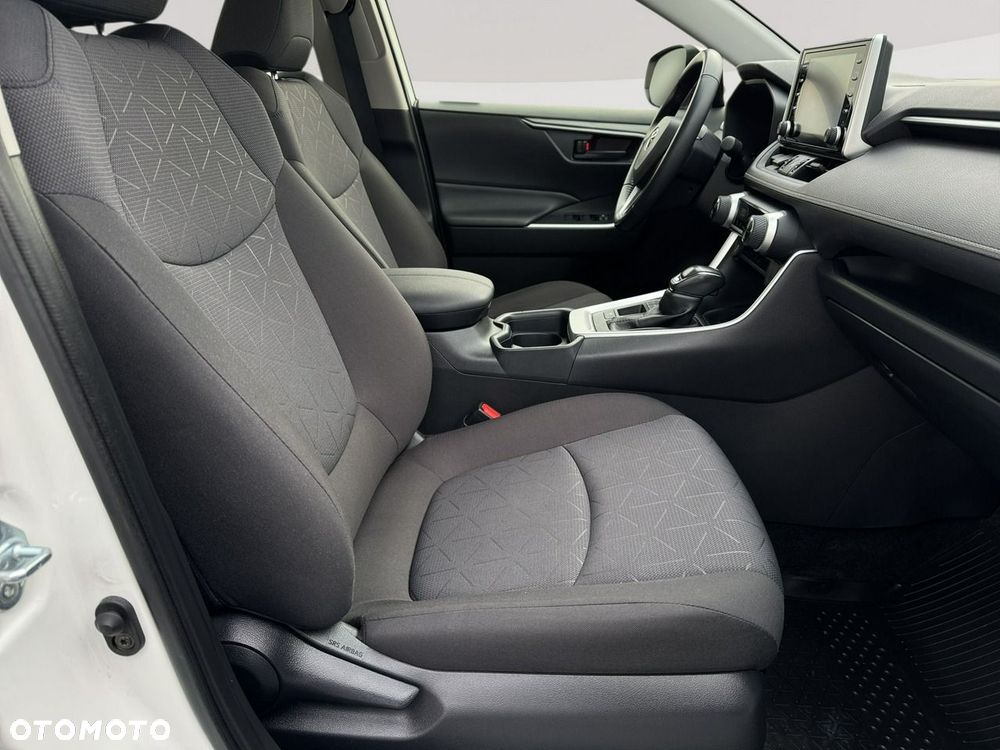 Toyota RAV4 - 25