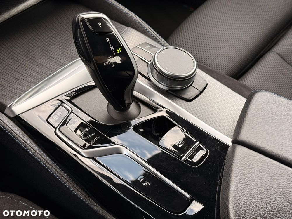 BMW Seria 5 520d xDrive M Sport sport - 24
